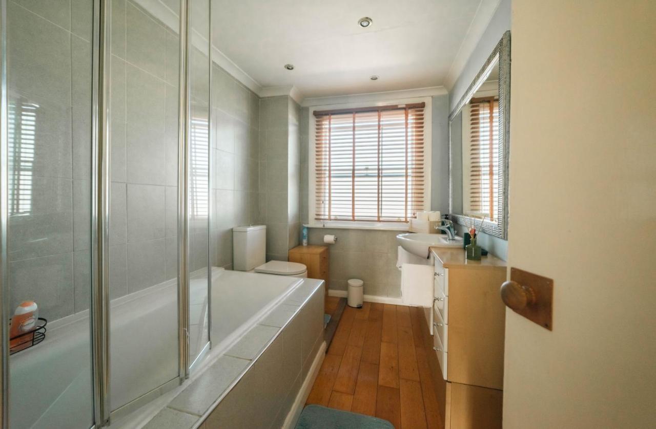 Stylish 2 Bedroom Flat In Camden Town London Bagian luar foto